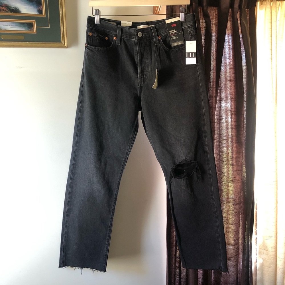 Levi’s wedgie straight fit